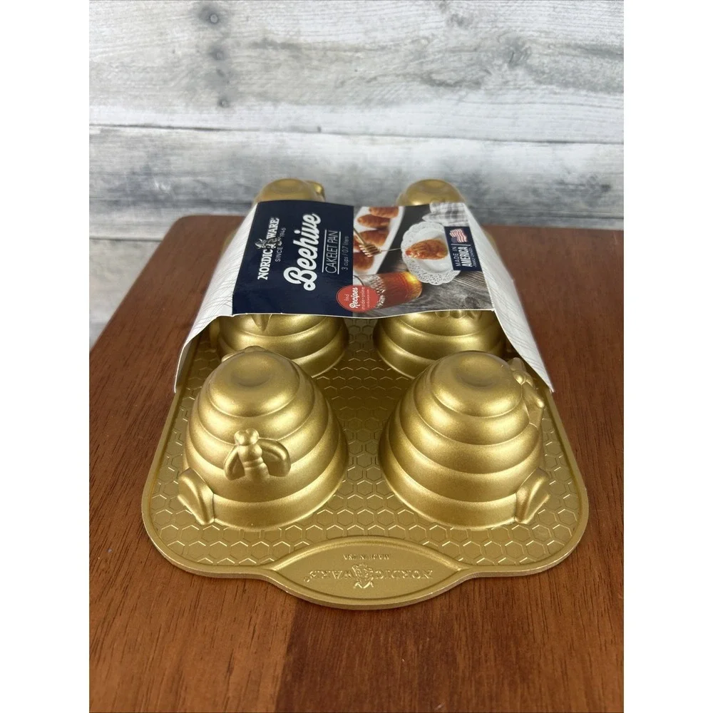 Nordic Ware platinum Collection Beehive Cakelet Pan Cast Aluminum 3 Cup Gold